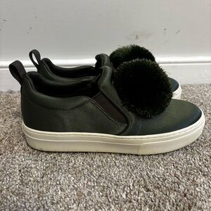 TORY BURCH Pom Pom Satin Platform Sneaker In Green Women’s Size 6.5
